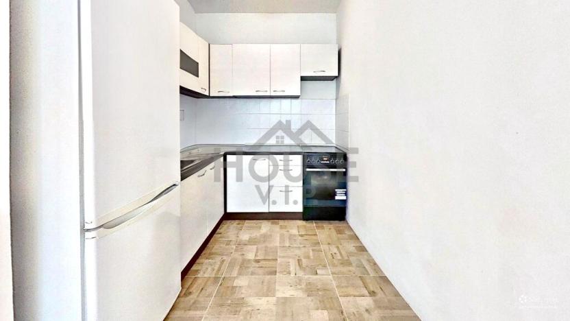 Prodej bytu 2+kk, Praha - Horní Měcholupy, Neapolská, 45 m2