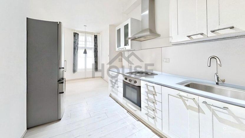 Prodej bytu 4+1, Praha - Holešovice, Bubenská, 100 m2