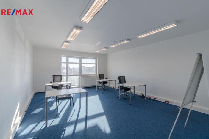 Pronájem kanceláře, Hradec Králové - Pražské Předměstí, U Koruny, 92 m2