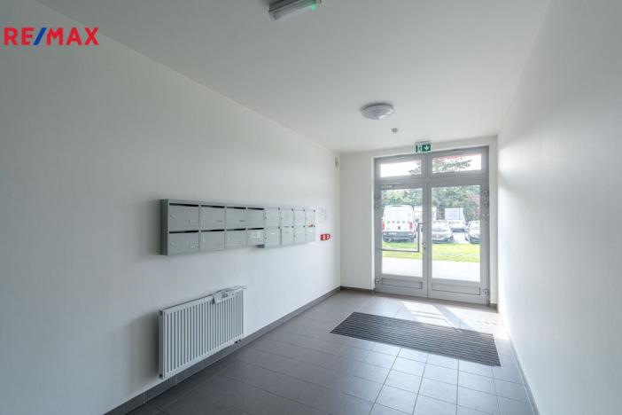 Pronájem kanceláře, Hradec Králové - Pražské Předměstí, U Koruny, 92 m2