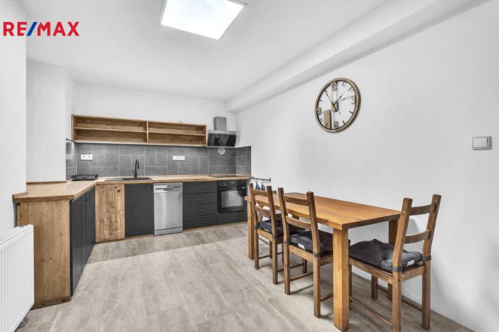 Pronájem bytu 2+1, Hradec Králové - Kukleny, Zelená, 58 m2