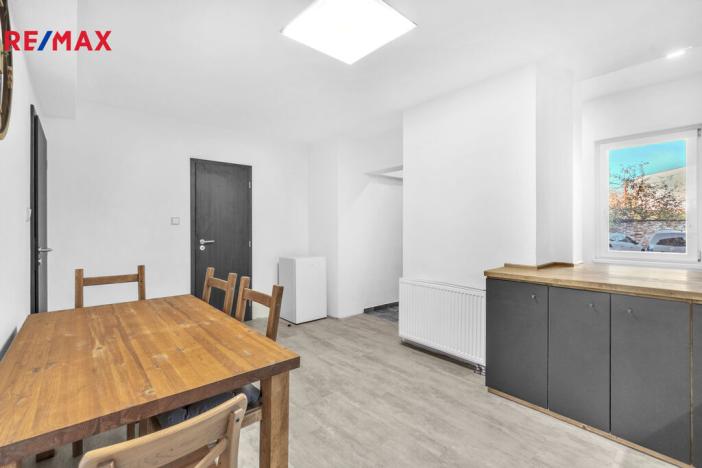 Pronájem bytu 2+1, Hradec Králové - Kukleny, Zelená, 58 m2