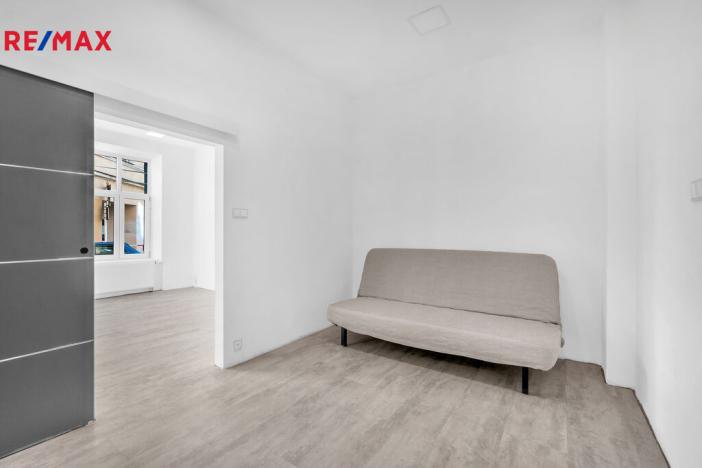 Pronájem bytu 2+1, Hradec Králové - Kukleny, Zelená, 58 m2