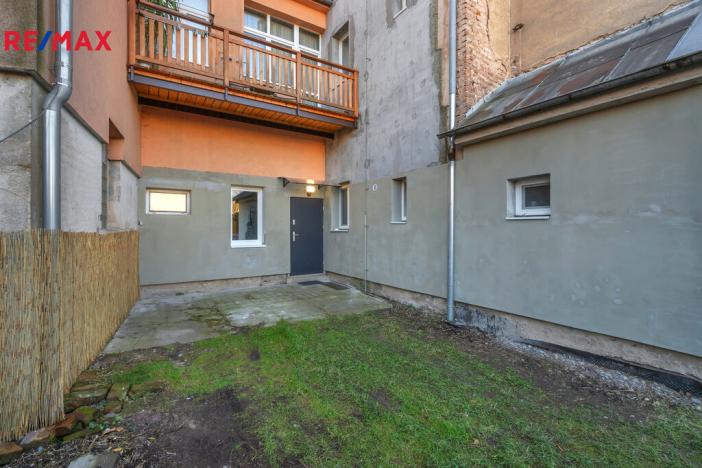 Pronájem bytu 2+1, Hradec Králové - Kukleny, Zelená, 58 m2