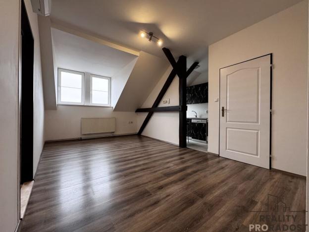 Pronájem bytu 3+1, Hodonín, Dobrovolského, 68 m2