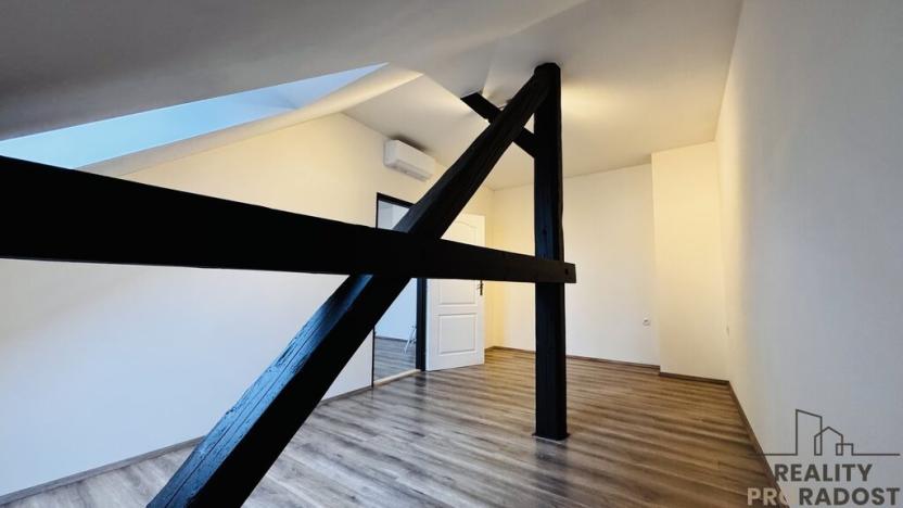 Pronájem bytu 3+1, Hodonín, Dobrovolského, 68 m2