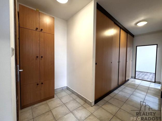 Pronájem bytu 3+1, Hodonín, Dobrovolského, 68 m2