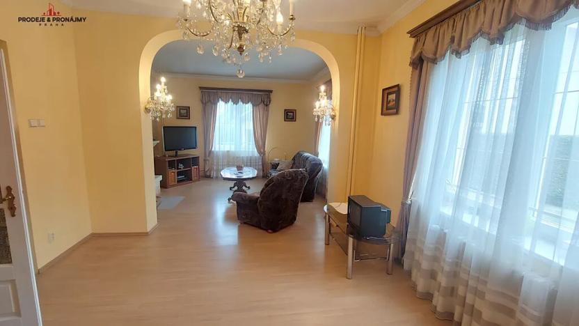 Prodej vily, Praha - Suchdol, 243 m2