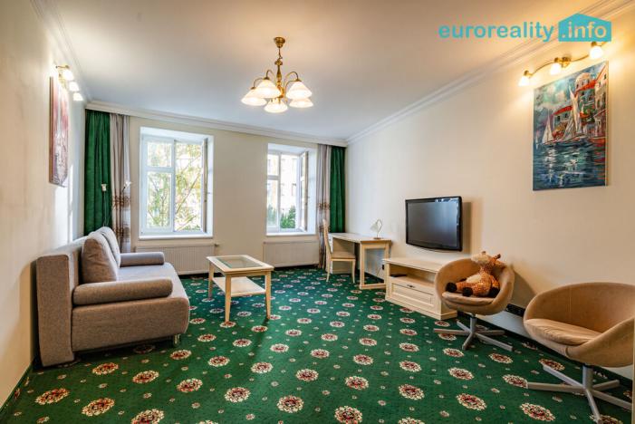 Pronájem apartmánu, Karlovy Vary, Libušina, 325 m2