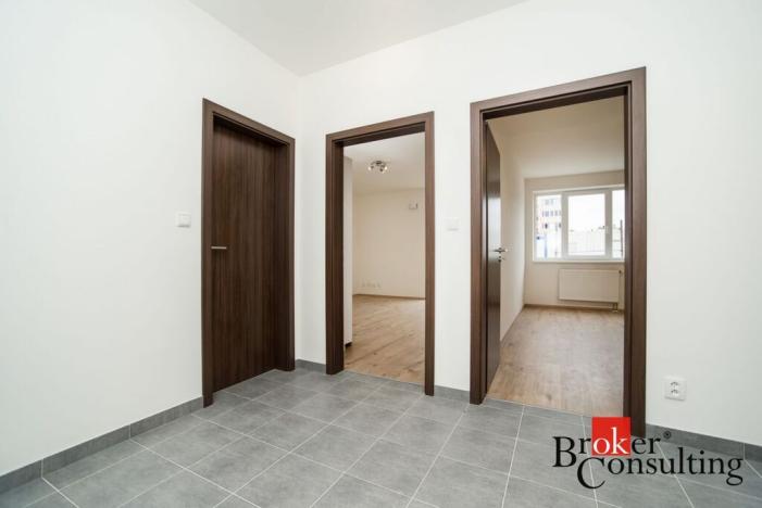 Pronájem bytu 2+kk, Kladno, Jaroslava Holečka, 56 m2