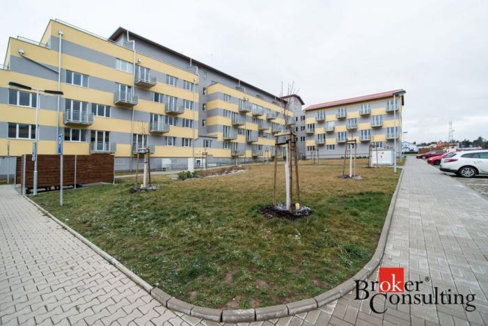 Pronájem bytu 2+kk, Kladno, Jaroslava Holečka, 56 m2