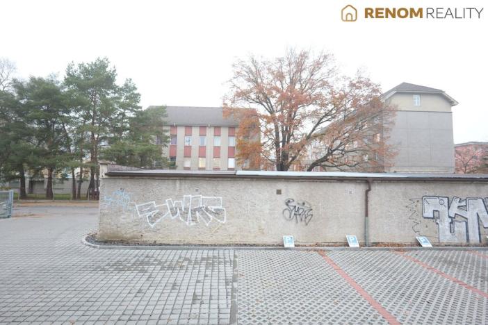 Pronájem garáže, Olomouc, Vejdovského, 22 m2