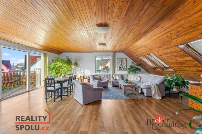 Prodej rodinného domu, Hradec Králové - Pražské Předměstí, Na Okrouhlíku, 250 m2