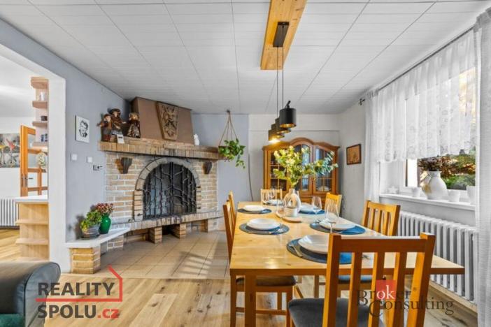 Prodej rodinného domu, Hradec Králové - Pražské Předměstí, Na Okrouhlíku, 250 m2