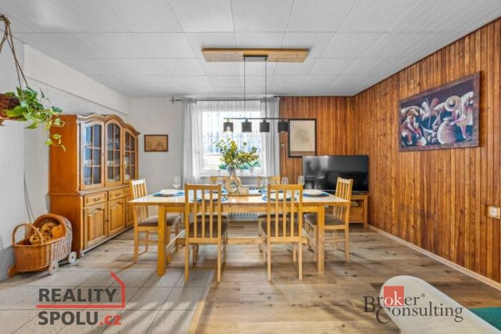 Prodej rodinného domu, Hradec Králové - Pražské Předměstí, Na Okrouhlíku, 250 m2