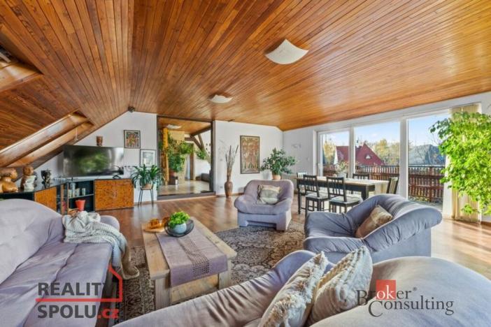 Prodej rodinného domu, Hradec Králové - Pražské Předměstí, Na Okrouhlíku, 250 m2