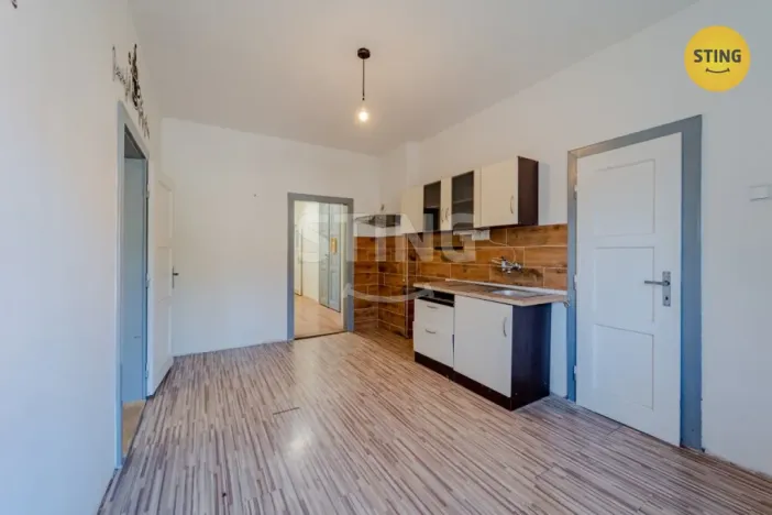 Prodej bytu 3+1, Vrbno pod Pradědem, Nádražní, 78 m2