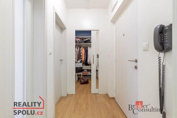 Prodej bytu 2+kk, Brno - Královo Pole, Mojmírovo náměstí, 45 m2