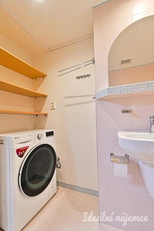 Pronájem bytu 3+kk, Kuřim, Bezručova čtvrť, 37 m2