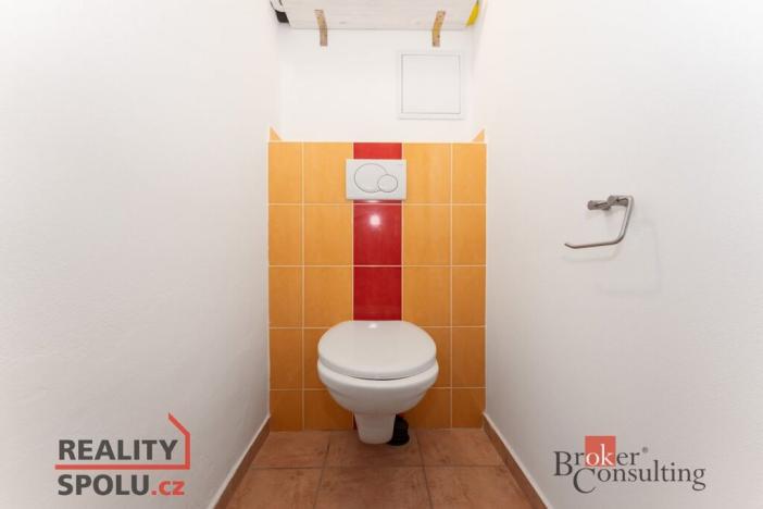 Pronájem bytu 2+kk, Poděbrady - Poděbrady III, náměstí 5. května, 44 m2