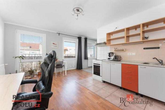 Pronájem bytu 2+kk, Poděbrady - Poděbrady III, náměstí 5. května, 44 m2