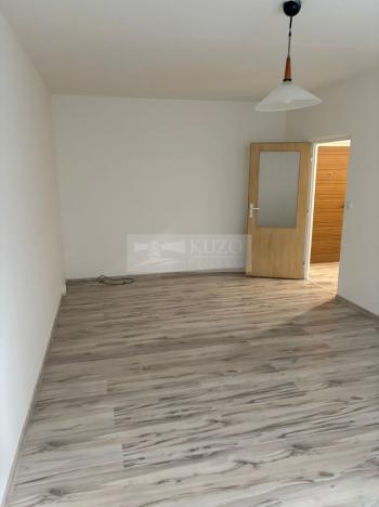 Pronájem bytu 1+1, Chomutov, Holešická, 42 m2