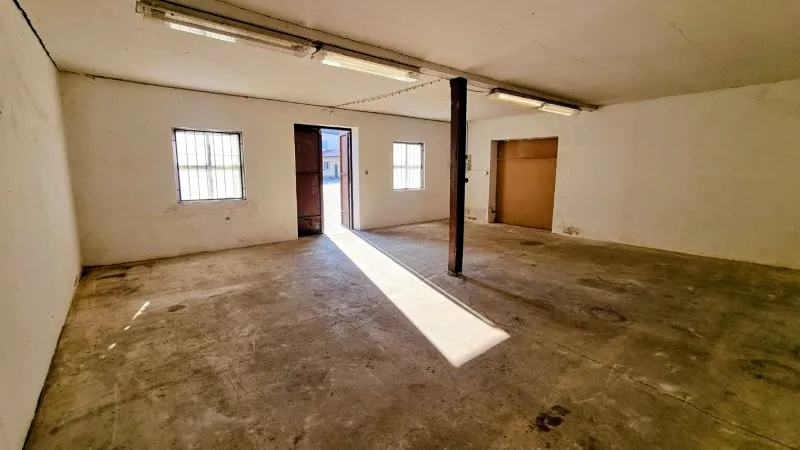 Pronájem skladu, Jihlava, Mostecká, 67 m2