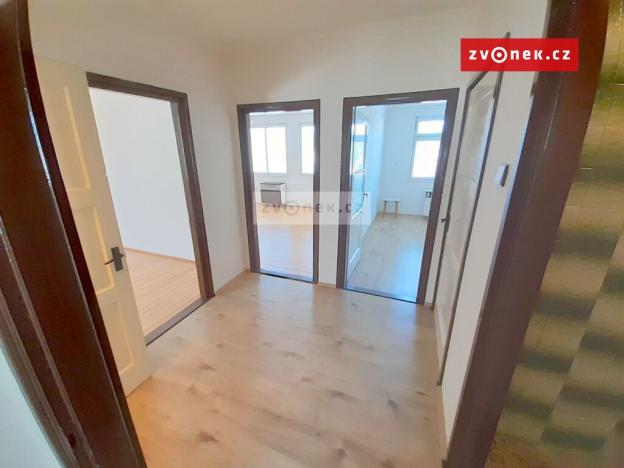 Pronájem bytu 2+1, Zlín - Mladcová, Mokrá IV, 60 m2