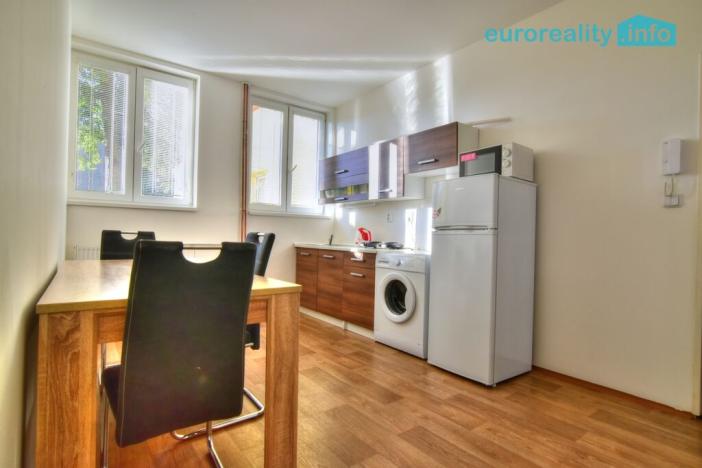 Pronájem bytu 1+1, Česká Lípa, Svojsíkova stezka, 49 m2