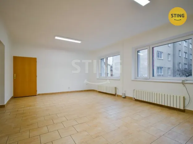Pronájem kanceláře, Hodonín, Brandlova, 54 m2