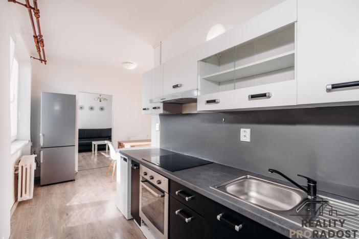 Prodej bytu 3+1, Hodonín, Národní třída, 66 m2