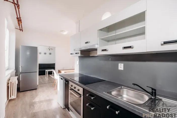 Prodej bytu 3+1, Hodonín, Národní třída, 71 m2