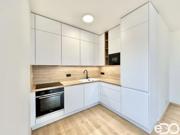 Pronájem bytu 2+kk, Praha, Zlochova, 51 m2