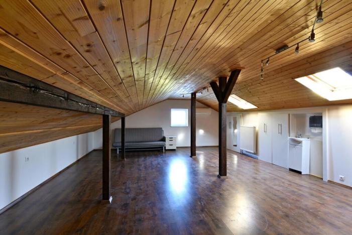 Pronájem komerční nemovitosti, Praha - Křeslice, Na rovině, 140 m2