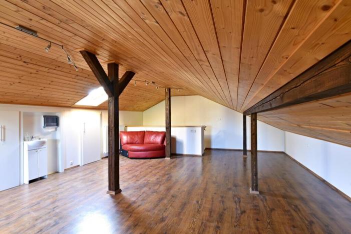 Pronájem komerční nemovitosti, Praha - Křeslice, Na rovině, 140 m2