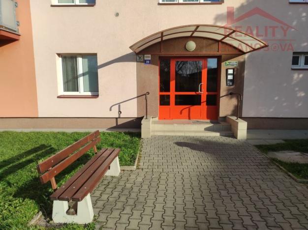 Pronájem bytu 2+1, Hlučín, Čs. armády, 49 m2