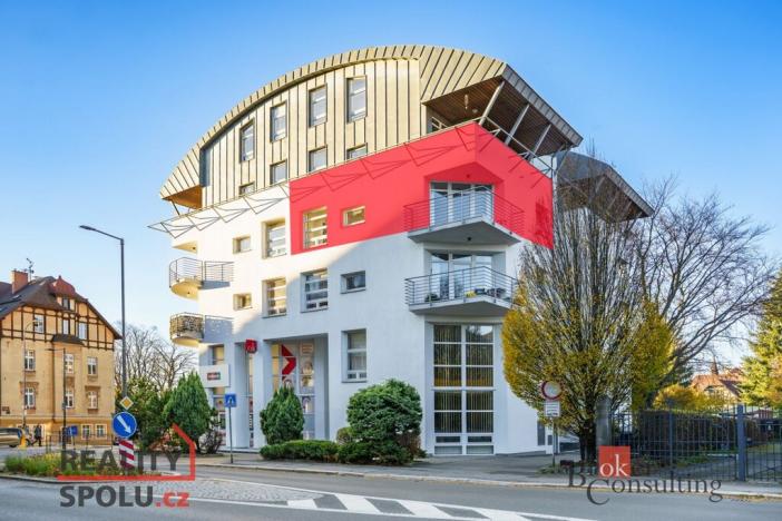 Pronájem bytu 2+1, Liberec - Liberec I-Staré Město, Husova, 59 m2