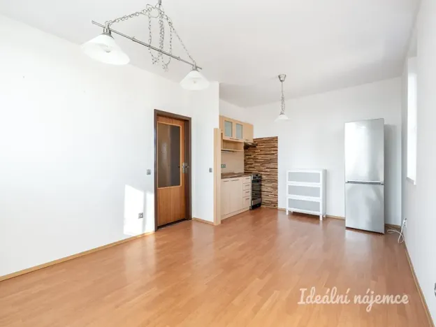Pronájem bytu 2+kk, Praha - Podolí, Hudečkova, 49 m2