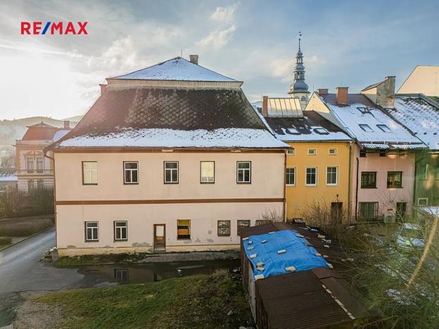 Prodej činžovního domu, Staré Město, nám. Osvobození, 444 m2