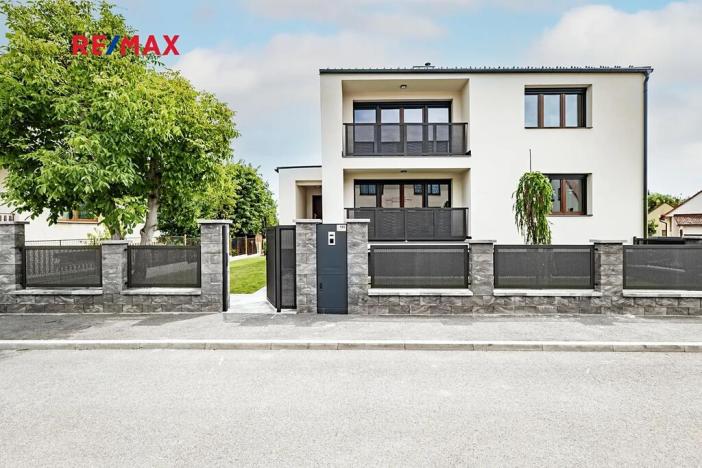 Prodej vily, Jindřichův Hradec, Spojovací, 183 m2