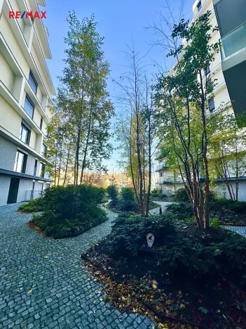 Pronájem bytu 2+kk, Praha - Strašnice, Ramonova, 50 m2