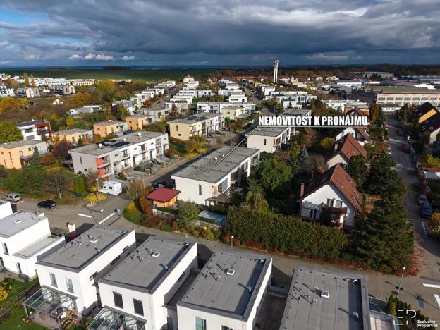 Pronájem rodinného domu, Praha - Vinoř, Lipoltická, 116 m2