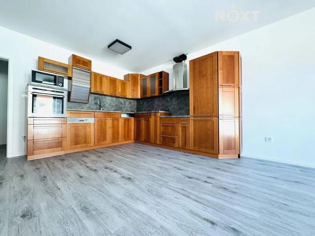 Pronájem bytu 2+kk, České Budějovice, Štítného, 57 m2