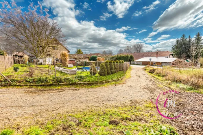 Prodej pozemku pro bydlení, Okrouhlice - Chlístov, 1405 m2