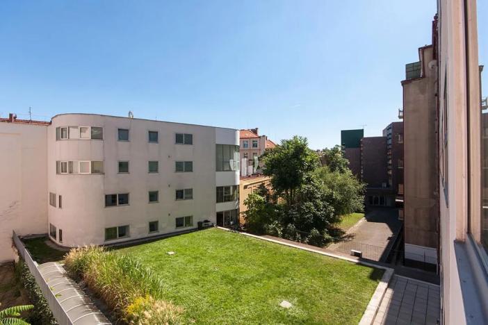 Pronájem kanceláře, Praha - Smíchov, Štefánikova, 215 m2