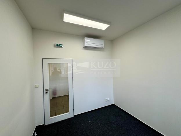 Pronájem kanceláře, Mladá Boleslav - Mladá Boleslav II, Máchova, 291 m2