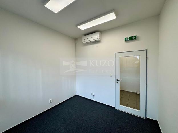 Pronájem kanceláře, Mladá Boleslav - Mladá Boleslav II, Máchova, 291 m2