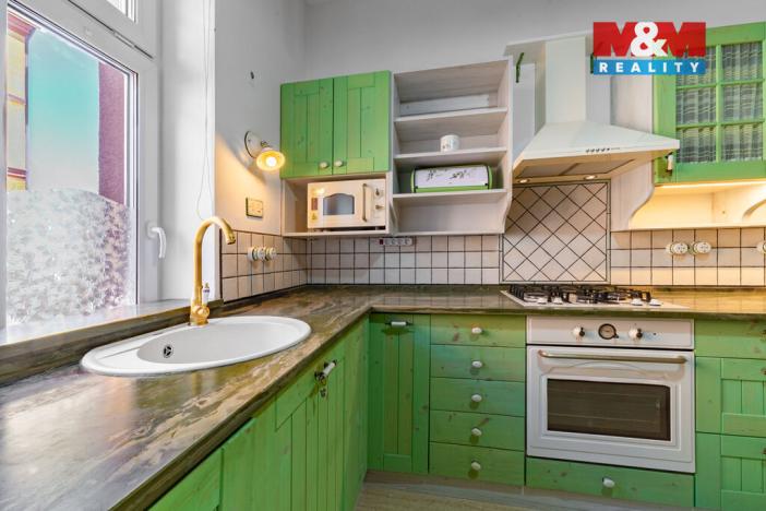 Prodej bytu 3+1, Karlovy Vary, Příčná, 76 m2