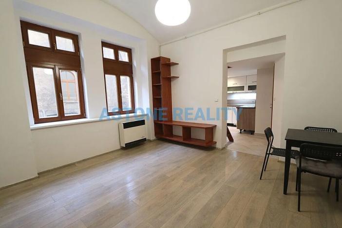 Prodej bytu 1+1, Praha - Smíchov, Tomáškova, 33 m2