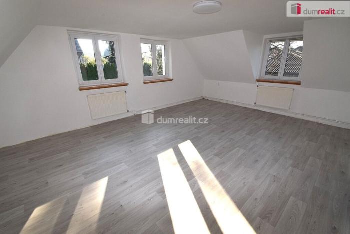 Pronájem rodinného domu, Jesenice, Na Veselí, 150 m2